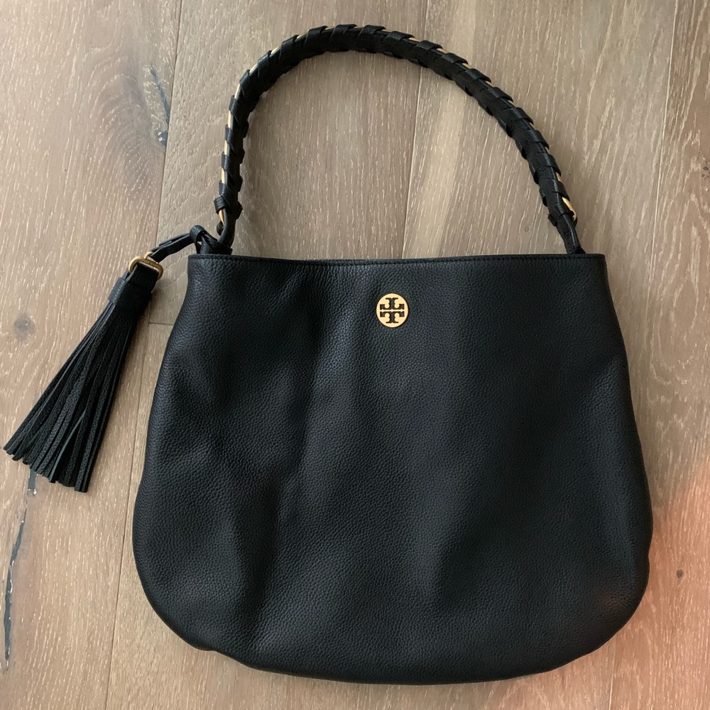Tory Burch black everyday bag. Barely used.